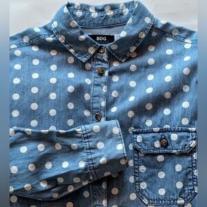BDG Urban Outfitters Chambray Denim Blue Women’s Oxford Polka Dots Size Medium